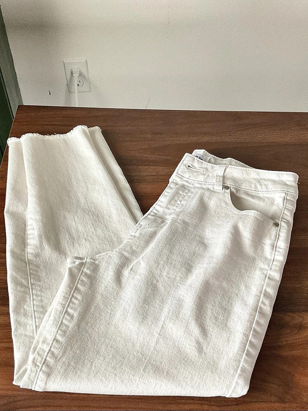 d. jeans White Straight Leg Jeans Size 4